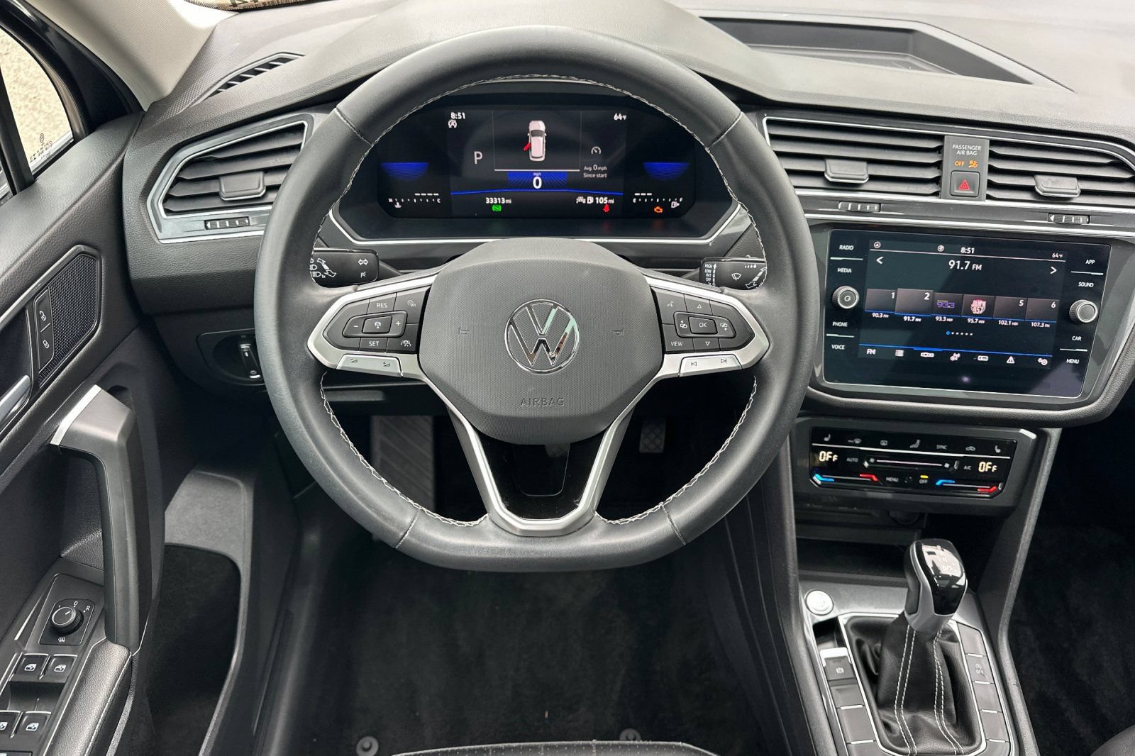Used 2023 Volkswagen Tiguan SE FWD image 14