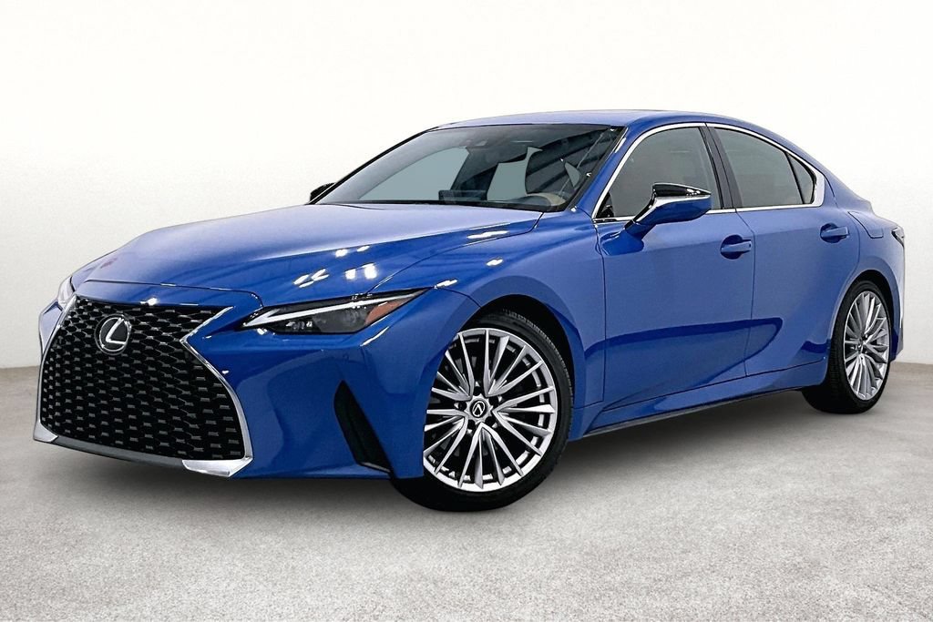 Used 2023 Lexus IS 300 w/ Premium Package RWD image 11