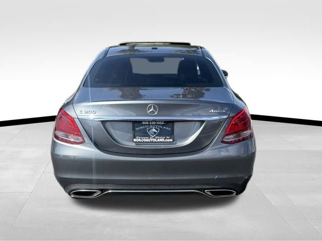 Used 2018 Mercedes-Benz C 300 4MATIC Sedan image 5