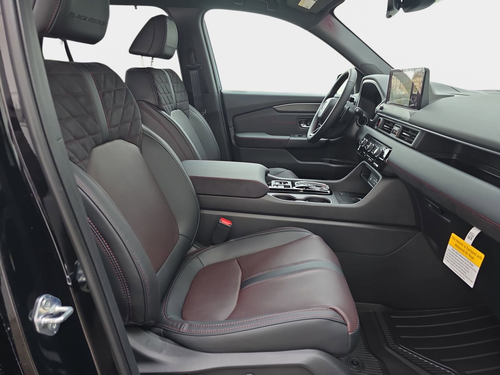 New 2026 Honda Pilot Black Edition image 10
