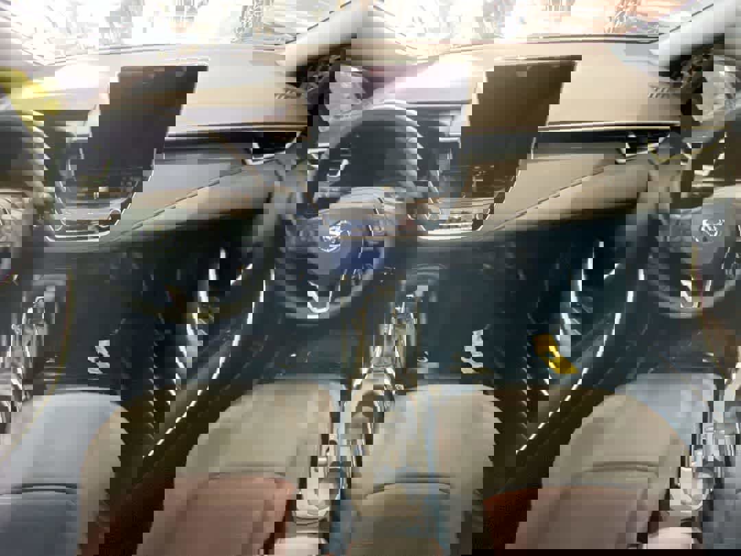 Used 2025 Toyota Corolla SE image 23