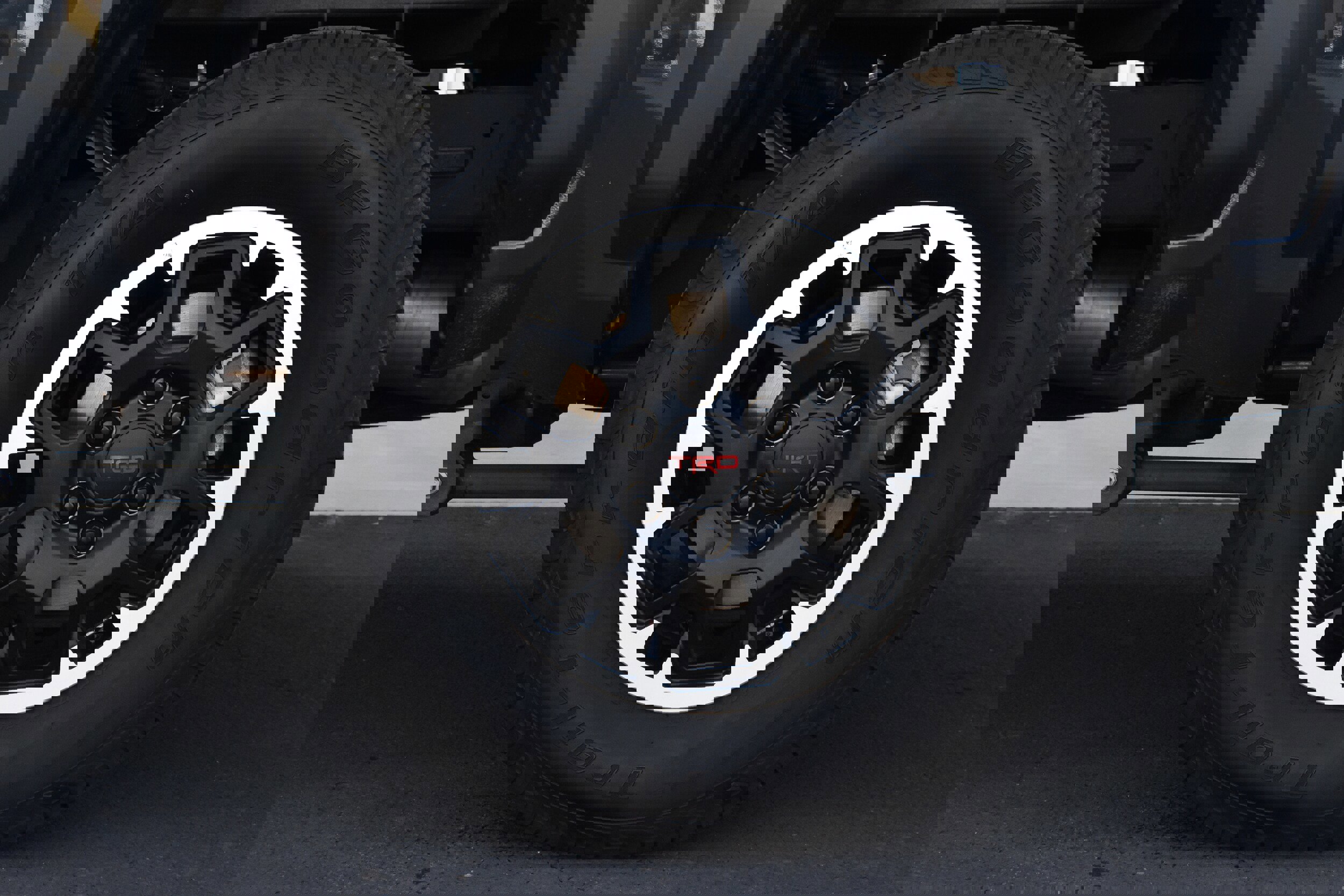 Used 2024 Toyota Tacoma TRD Off-Road w/ TRD Off Road Upgrade Package image 28