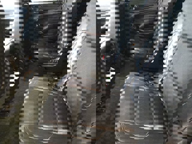 Used 2015 GMC Yukon XL SLT w/ Open Road Package image 17