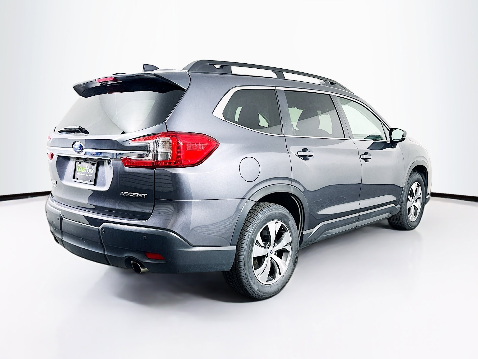 Used 2025 Subaru Ascent Premium AWD/4WD image 9