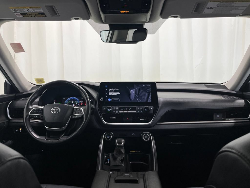 Used 2024 Toyota Grand Highlander AWD image 24