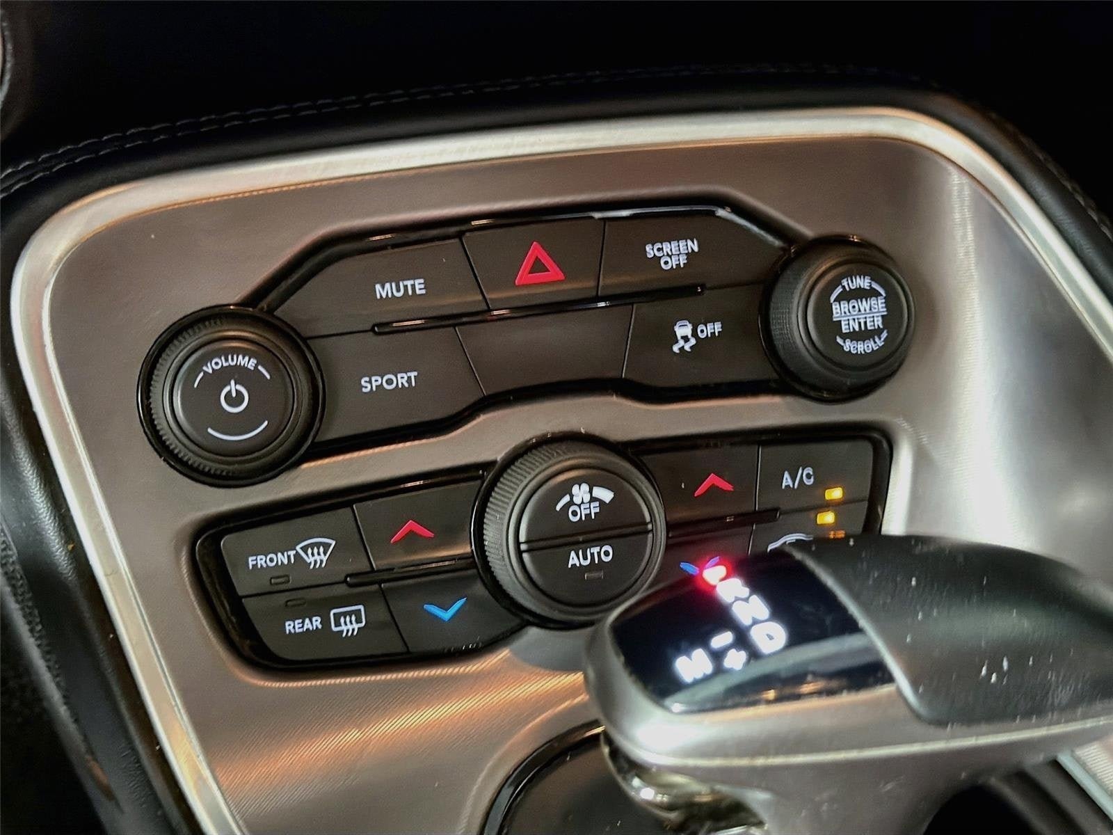 Used 2022 Dodge Challenger SXT RWD image 18