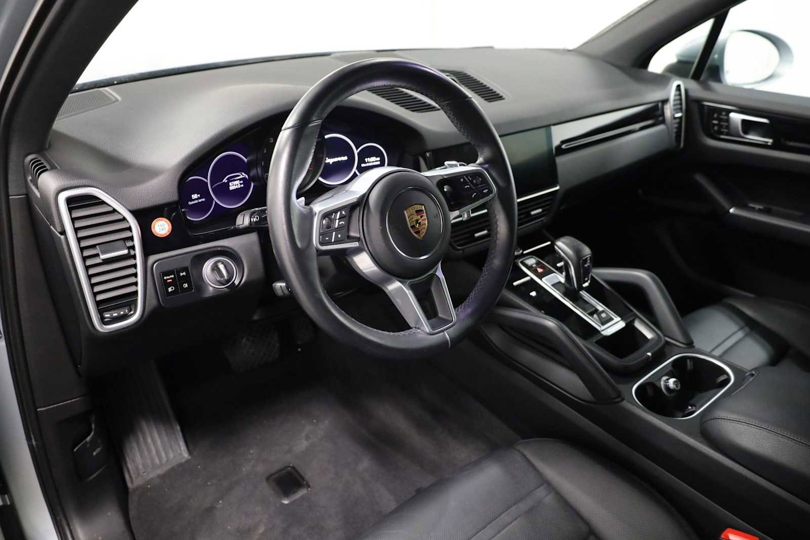 Used 2021 Porsche Cayenne image 4