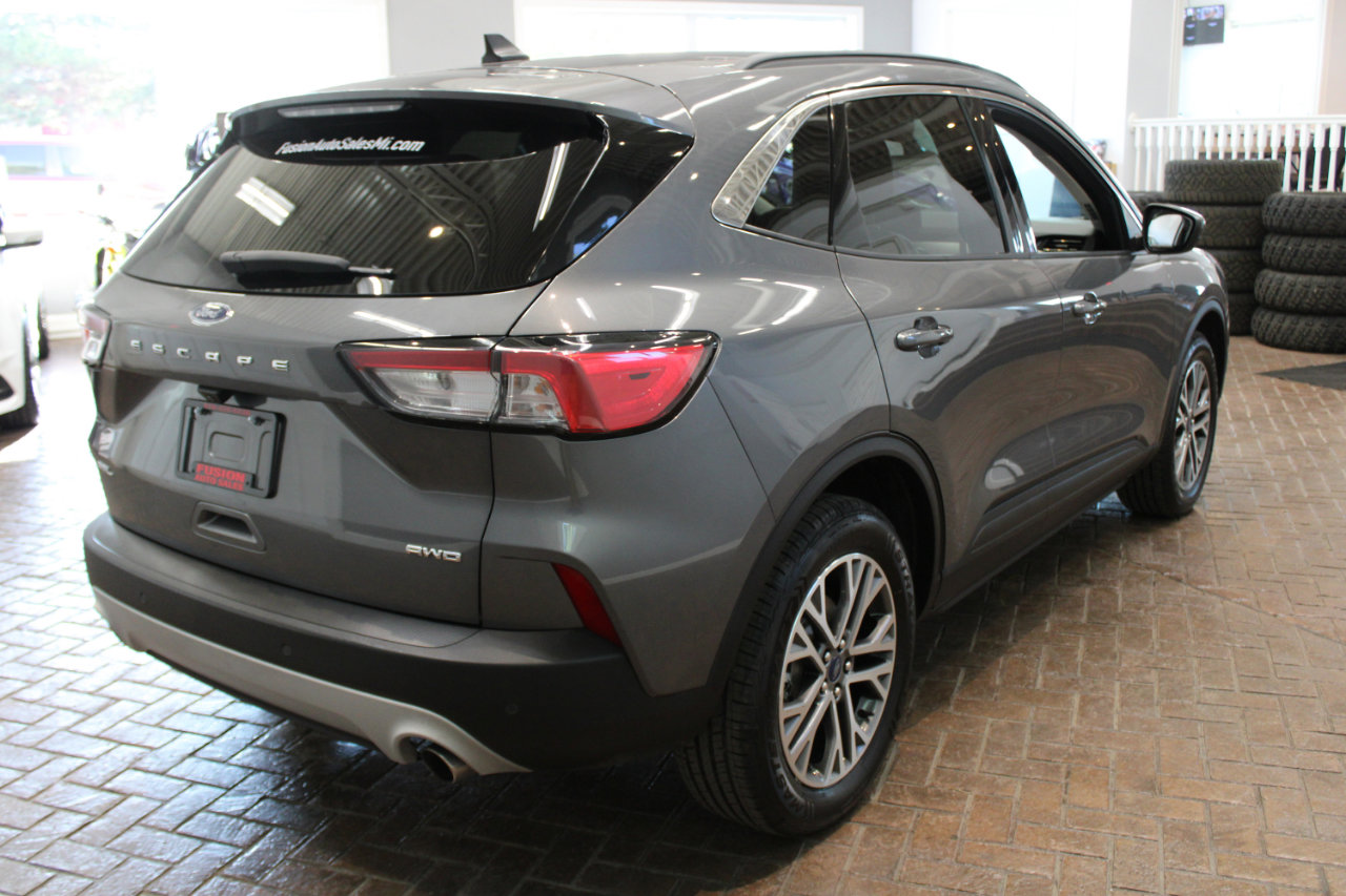 Used 2021 Ford Escape SEL image 6