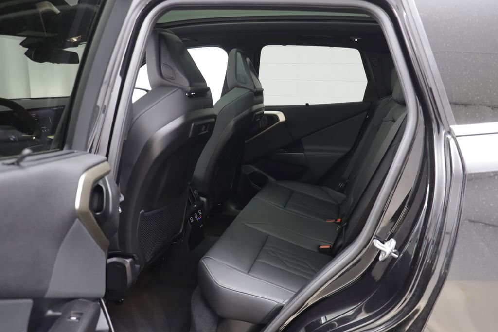 Certified 2025 BMW X3 xDrive30 w/ Convenience Package AWD/4WD image 12
