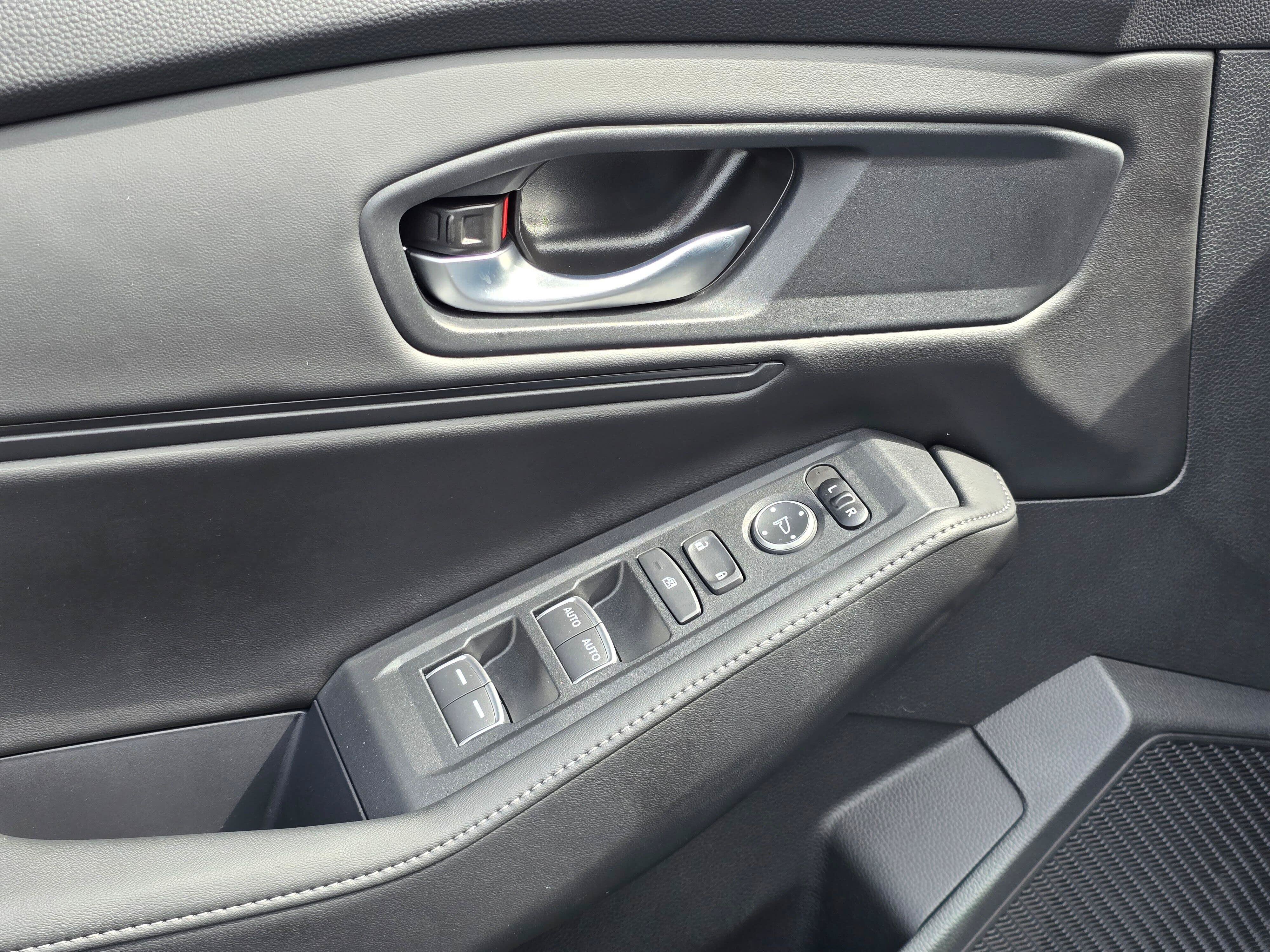 Used 2025 Honda Accord Sport image 21