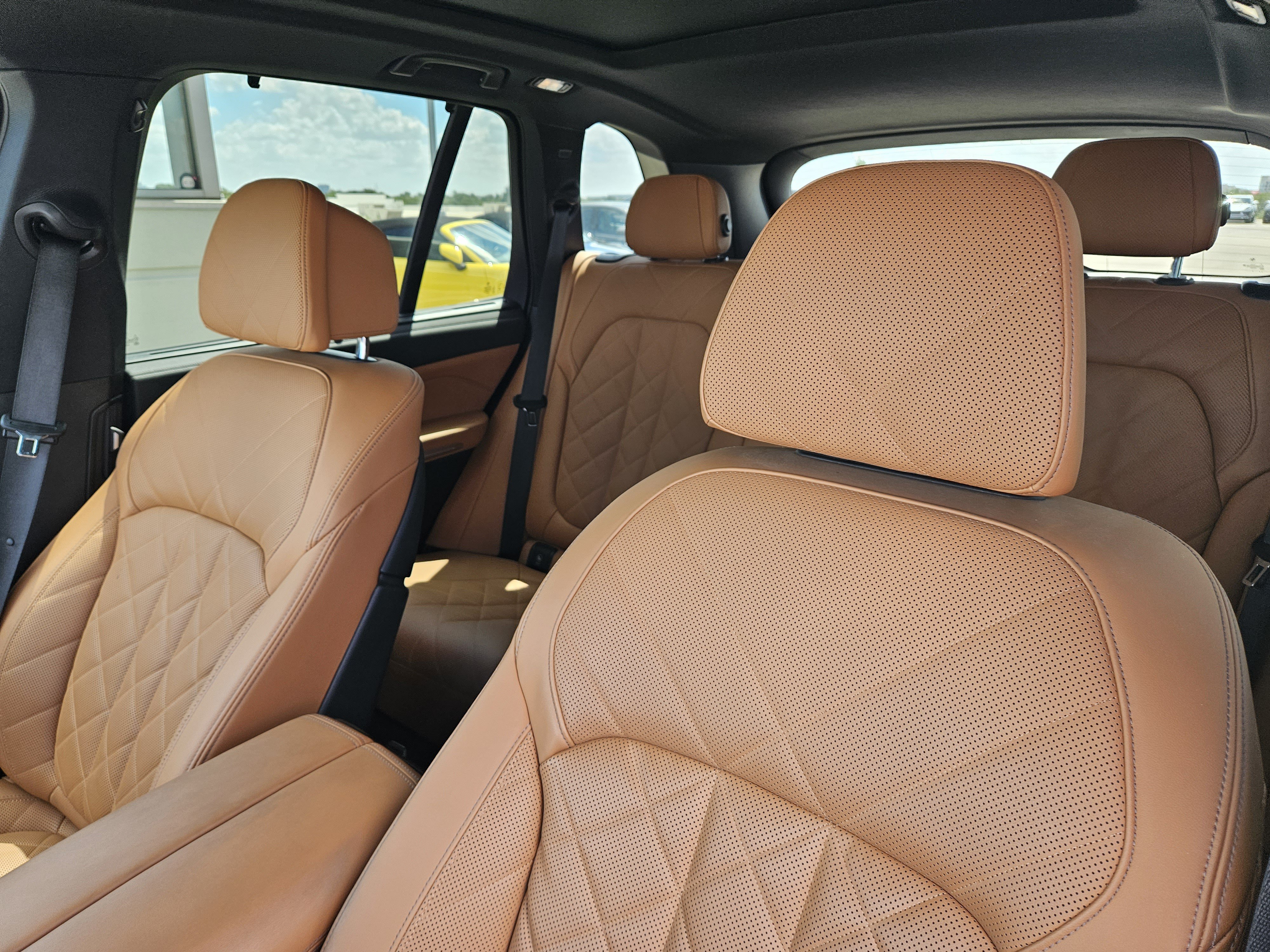 Used 2023 BMW X5 M50i w/ Executive Package AWD/4WD image 6