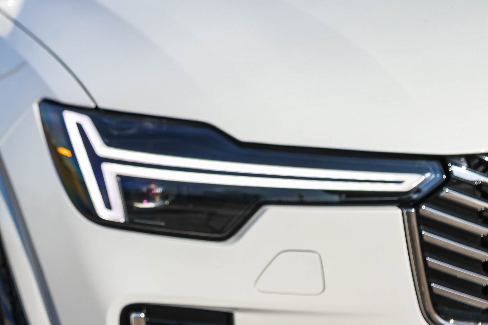 New 2026 Volvo XC90 B6 Ultra w/ Protection Package image 15