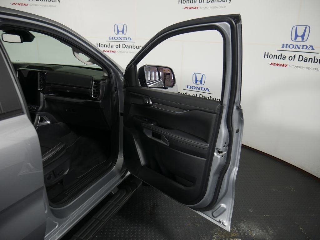 Used 2024 Ford Ranger Lariat w/ FX4 Off-Road Package image 7