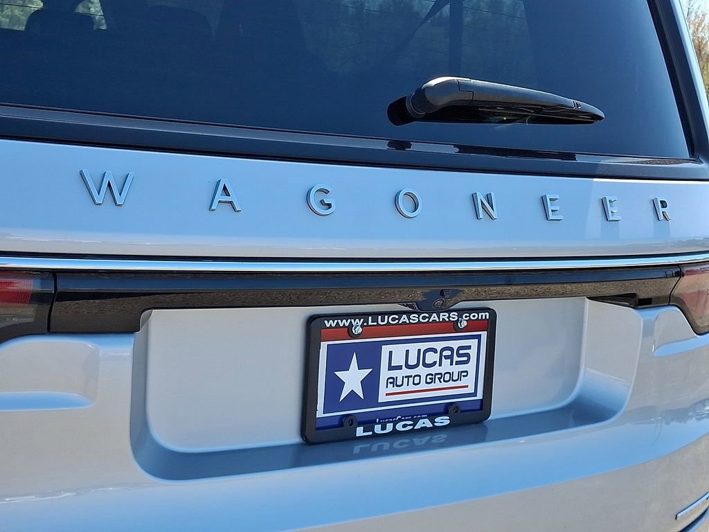 Used 2024 Jeep Wagoneer L Series II w/ Flexible Seating Group image 32