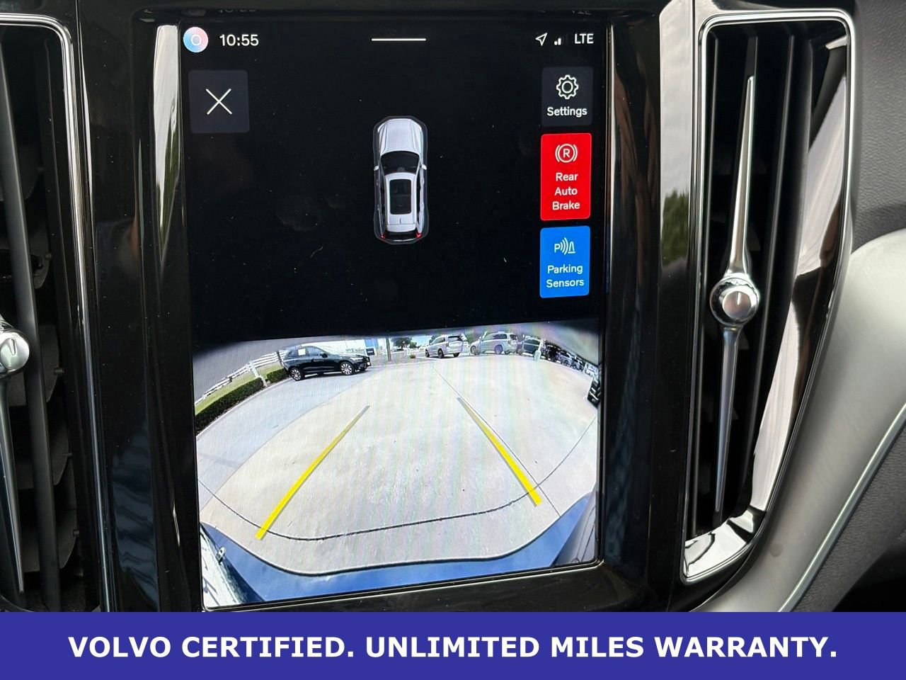 Certified 2025 Volvo XC60 B5 Core AWD/4WD image 25