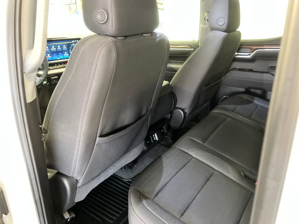 Used 2025 Chevrolet Silverado 1500 LT AWD/4WD image 38