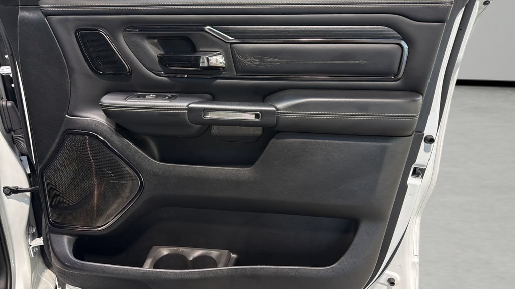Used 2024 RAM 1500 Limited AWD/4WD image 7