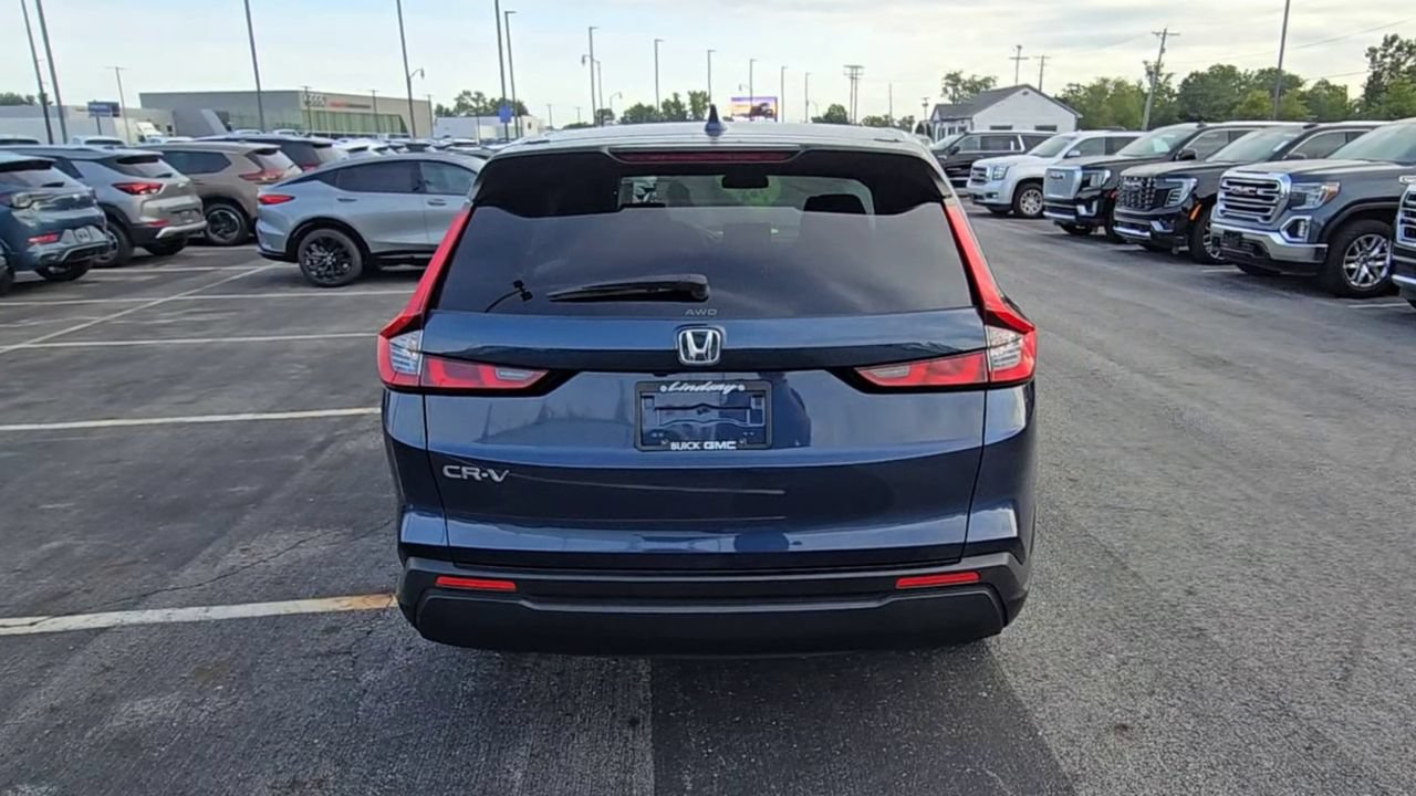 Used 2025 Honda CR-V LX image 8