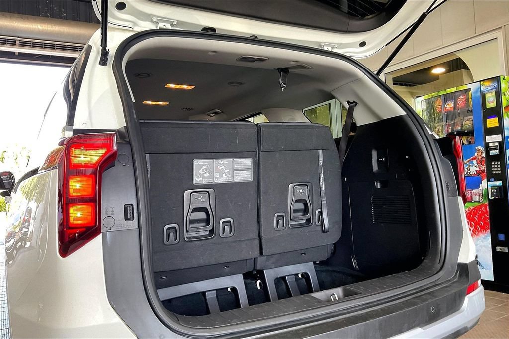 Used 2026 Kia Carnival FWD image 20