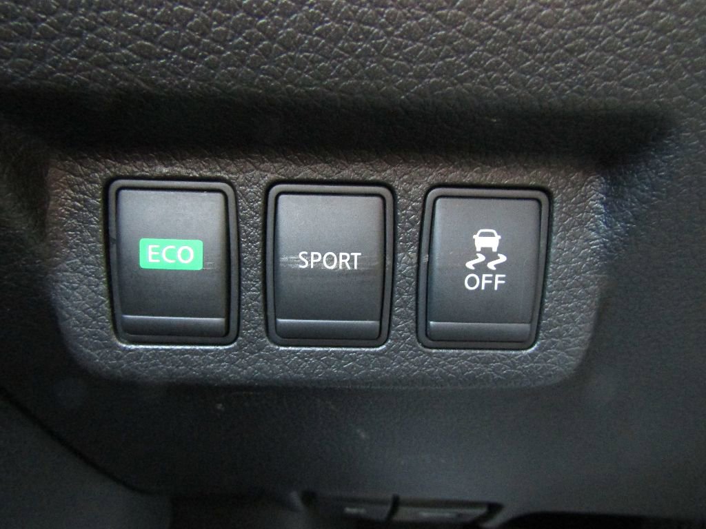 Used 2015 Nissan Sentra S FWD image 17