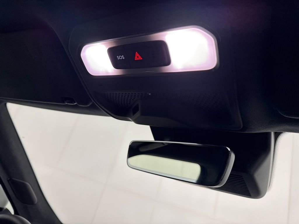 Used 2023 Rivian R1T Adventure image 11