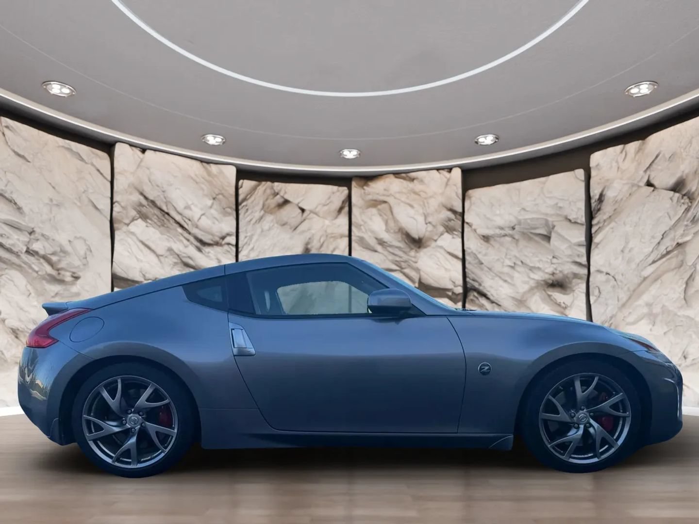 Used 2014 Nissan 370Z Touring w/ Sport Package RWD image 5