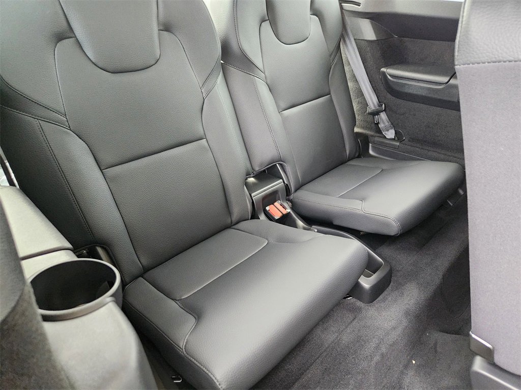 Used 2025 Volvo XC90 B6 Plus w/ Protection Package Premier image 22