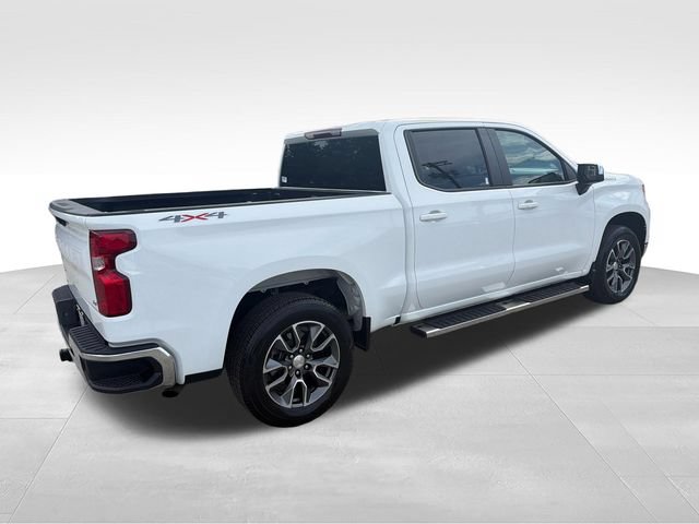 Used 2024 Chevrolet Silverado 1500 LT AWD/4WD image 5