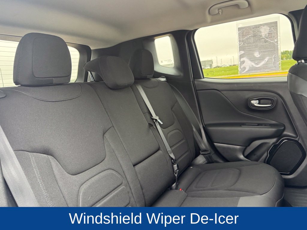Used 2017 Jeep Renegade Altitude AWD/4WD image 29