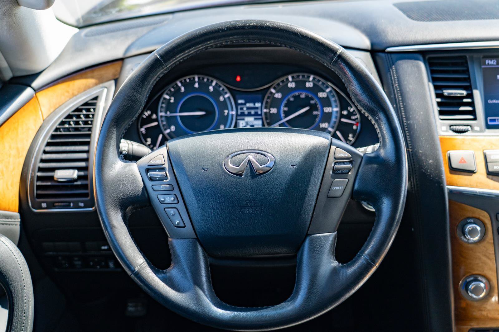 Used 2011 INFINITI QX56 4WD w/ Theater Pkg image 18