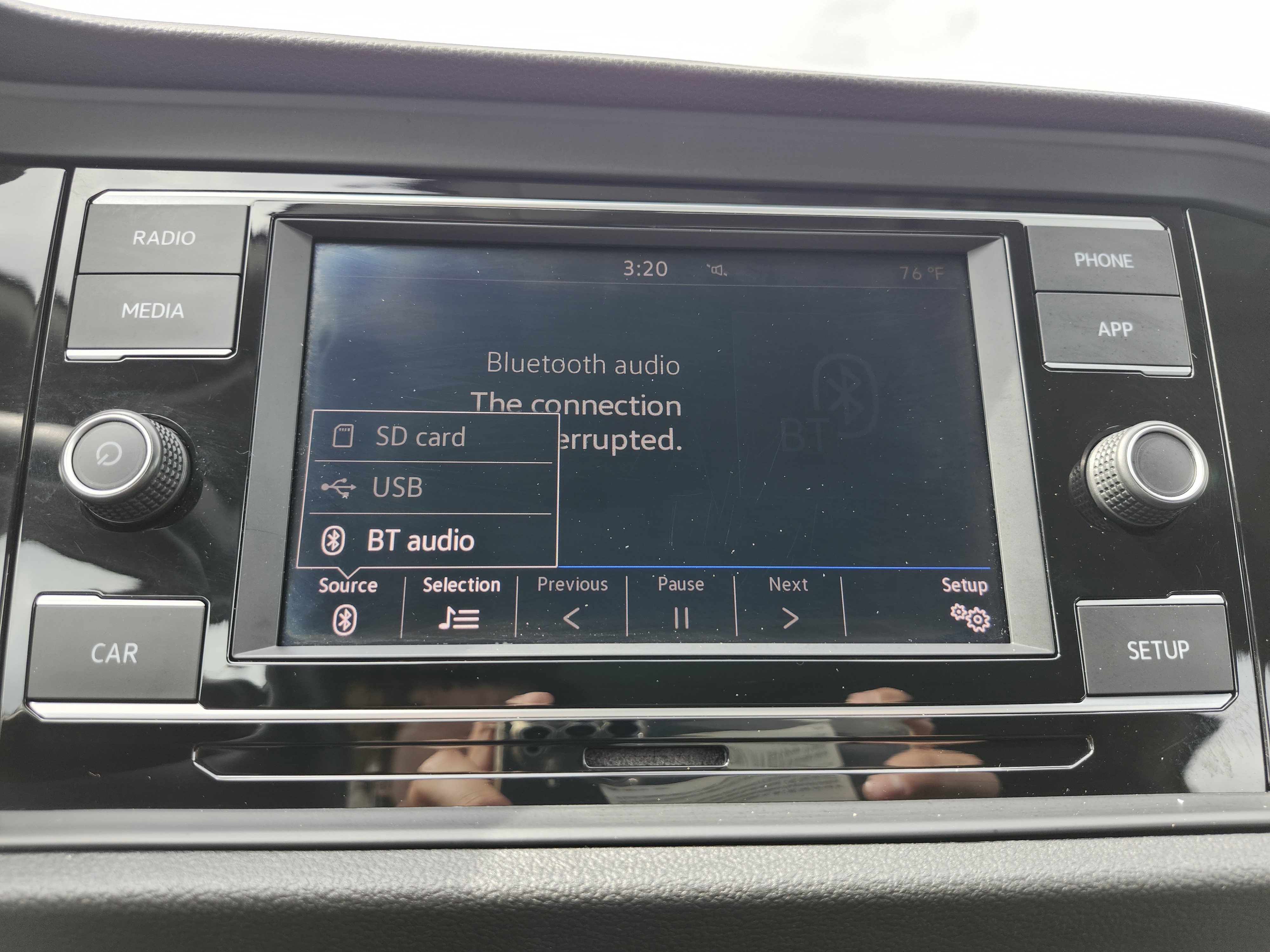 Used 2019 Volkswagen Jetta S w/ Driver Assistance Package image 4