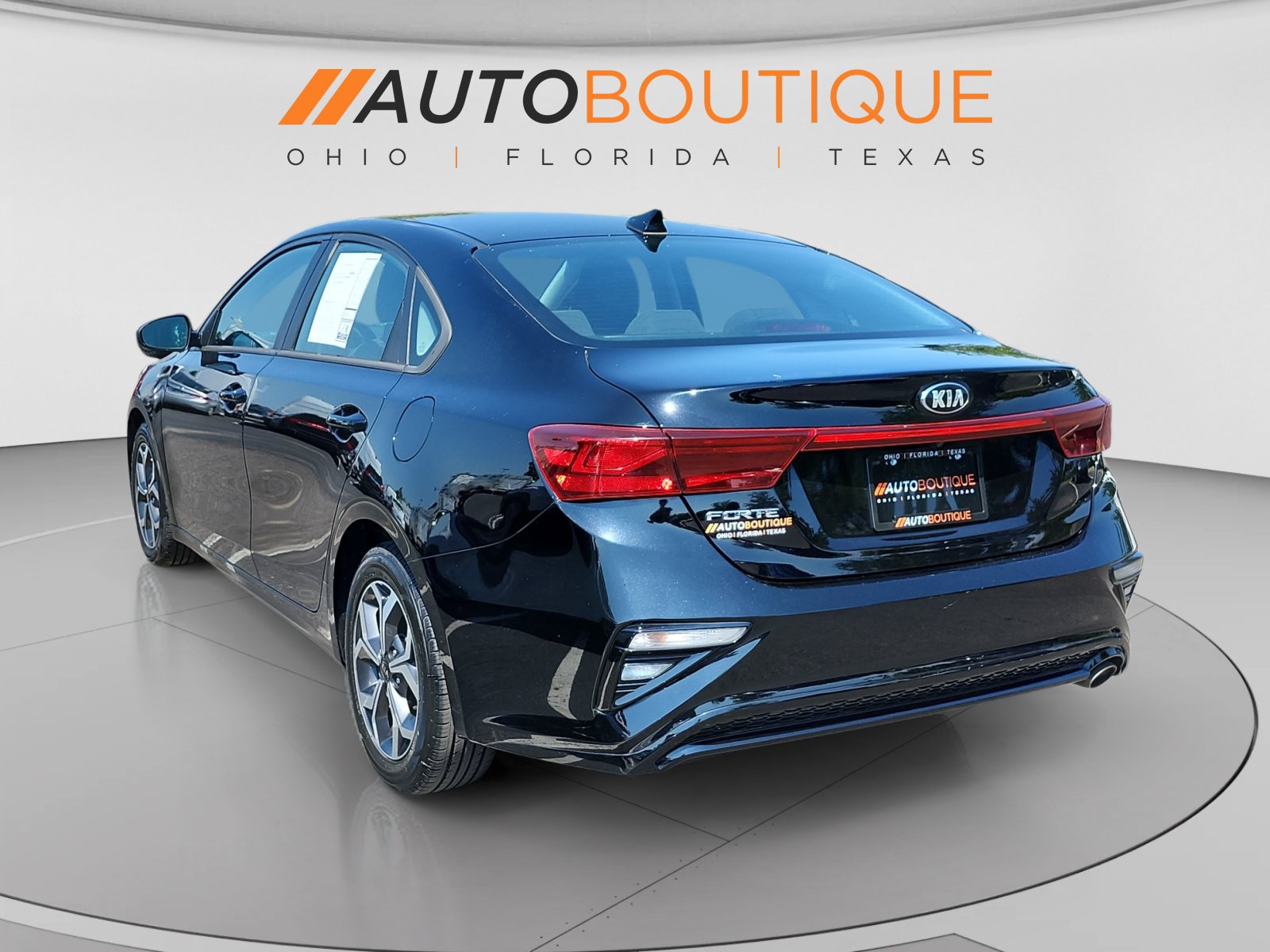 Used 2021 Kia Forte LXS FWD image 3