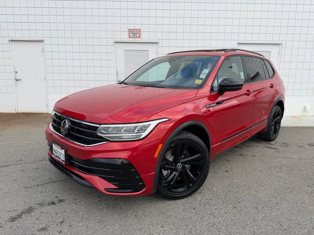 Used 2024 Volkswagen Tiguan SE R-Line