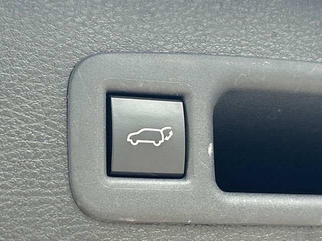 Used 2026 Toyota Sienna LE FWD image 14
