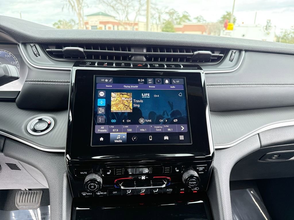 New 2026 Jeep Grand Cherokee Laredo image 21