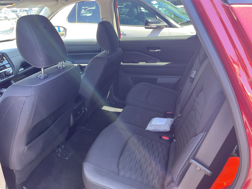 Used 2022 Nissan Pathfinder SV w/ SV Black Package AWD/4WD image 9