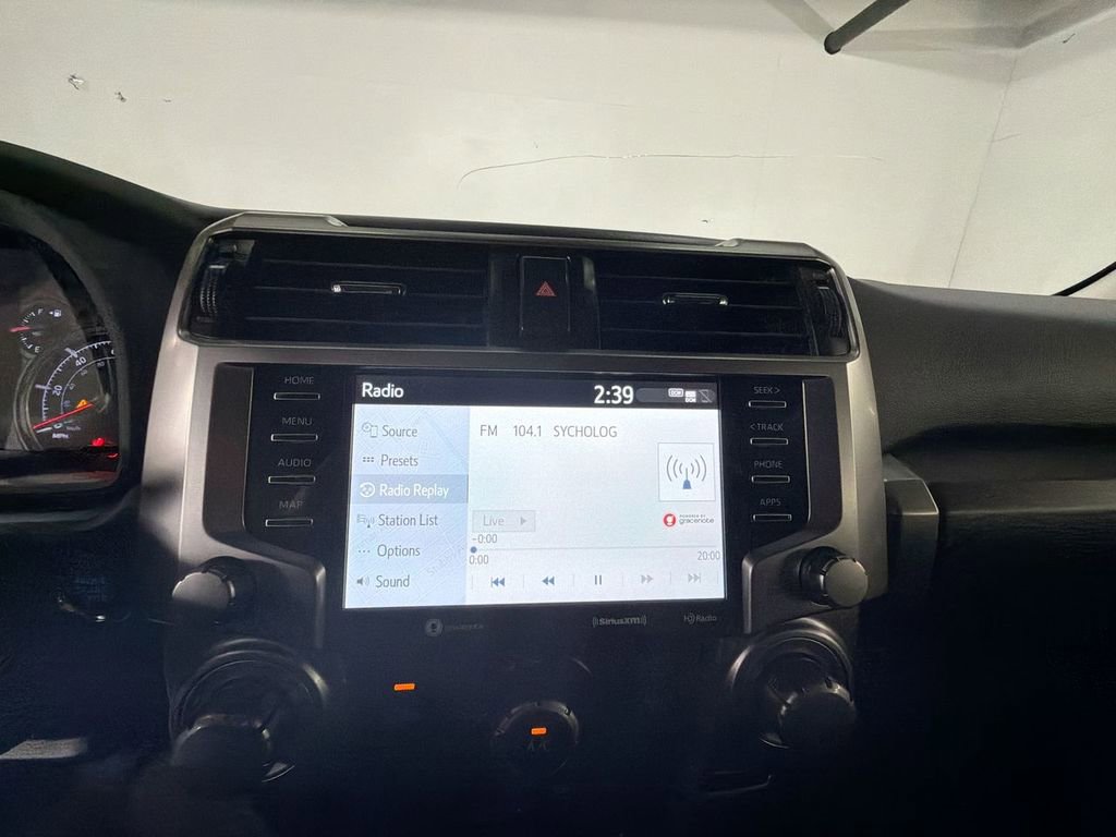 Used 2022 Toyota 4Runner SR5 Premium w/ Moonroof Package AWD/4WD image 13