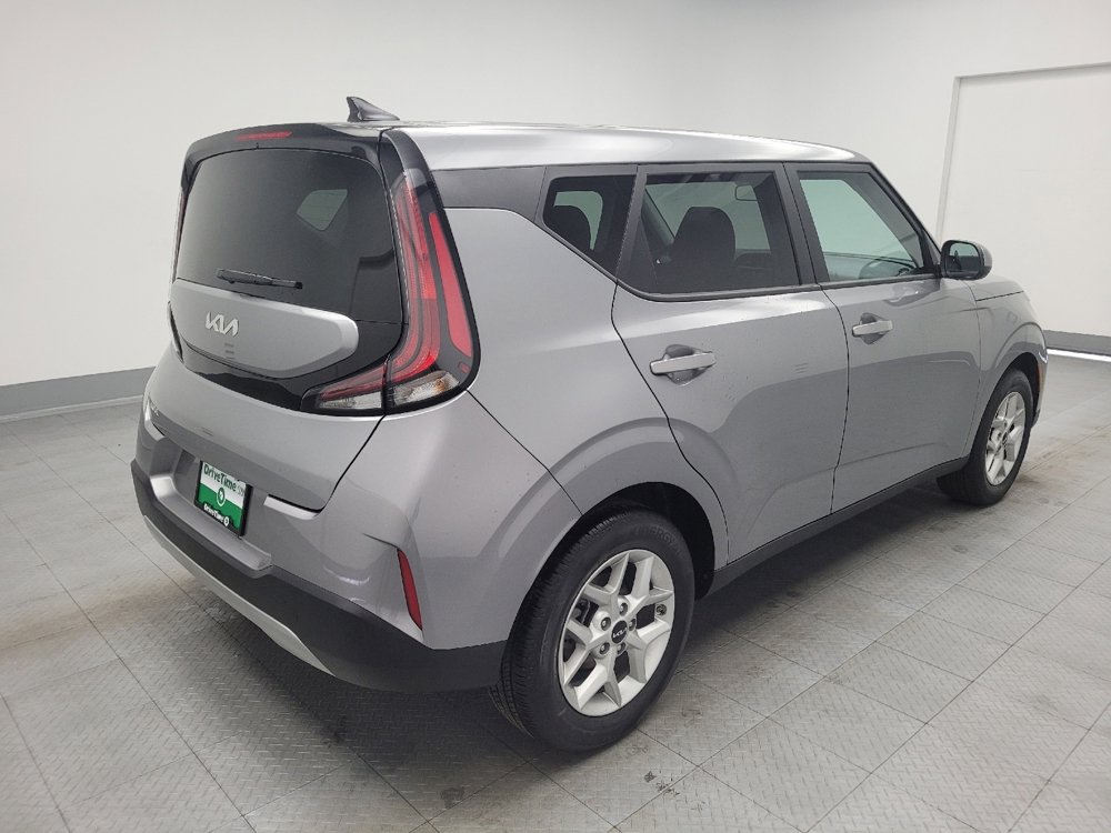 Used 2025 Kia Soul LX w/ LX Technology Package image 9