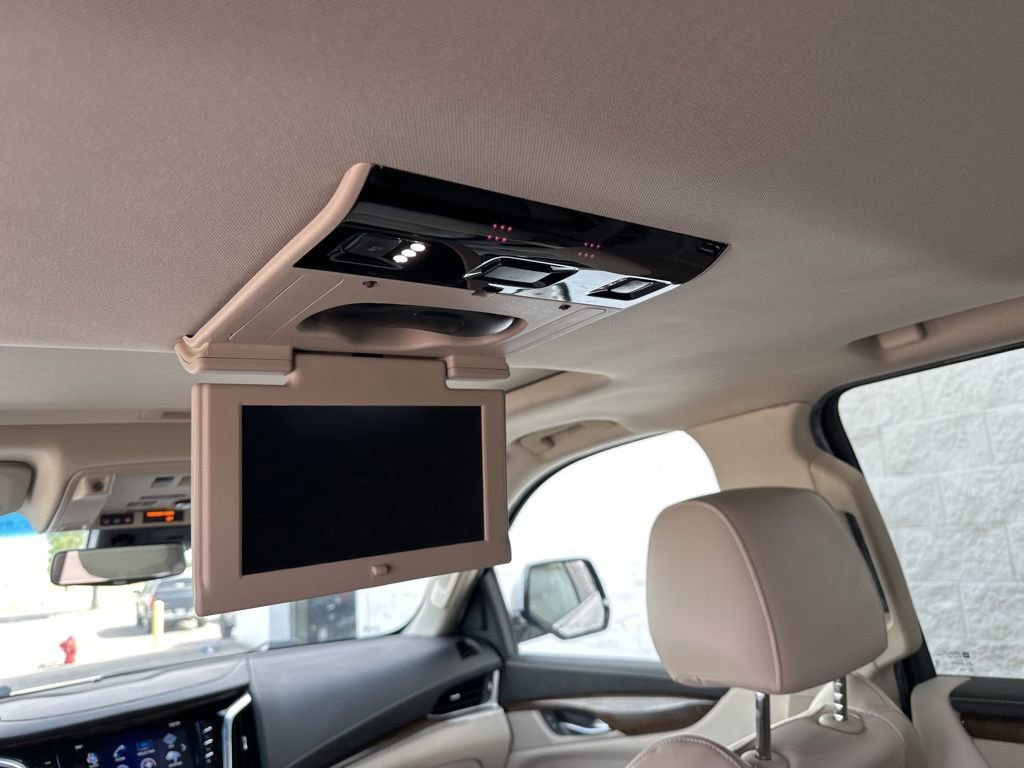 Used 2019 Cadillac Escalade ESV Premium Luxury AWD/4WD image 11