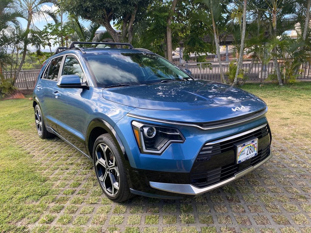 Used 2023 Kia Niro EX Touring