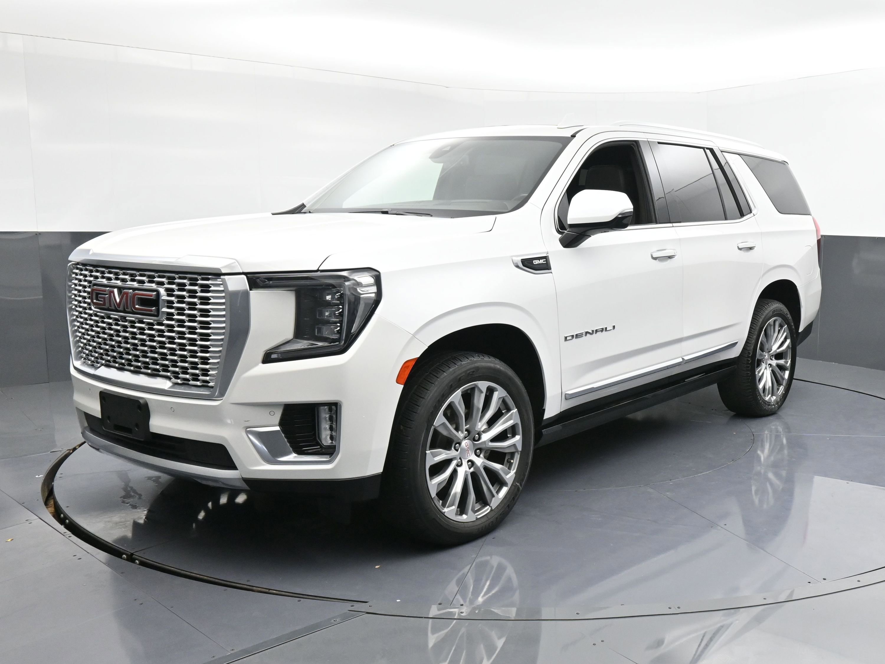 Used 2021 GMC Yukon Denali image 4
