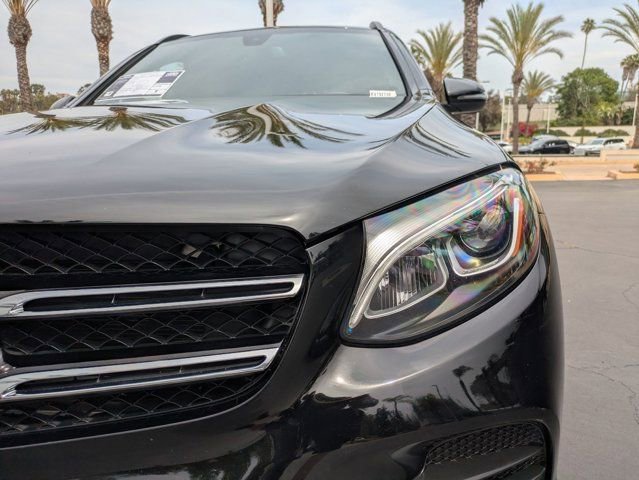 Used 2019 Mercedes-Benz GLC 300 4MATIC image 10