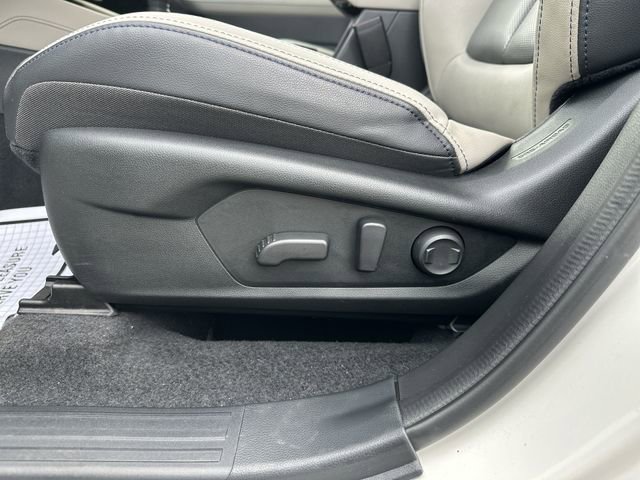 Used 2025 Subaru Forester Limited image 16