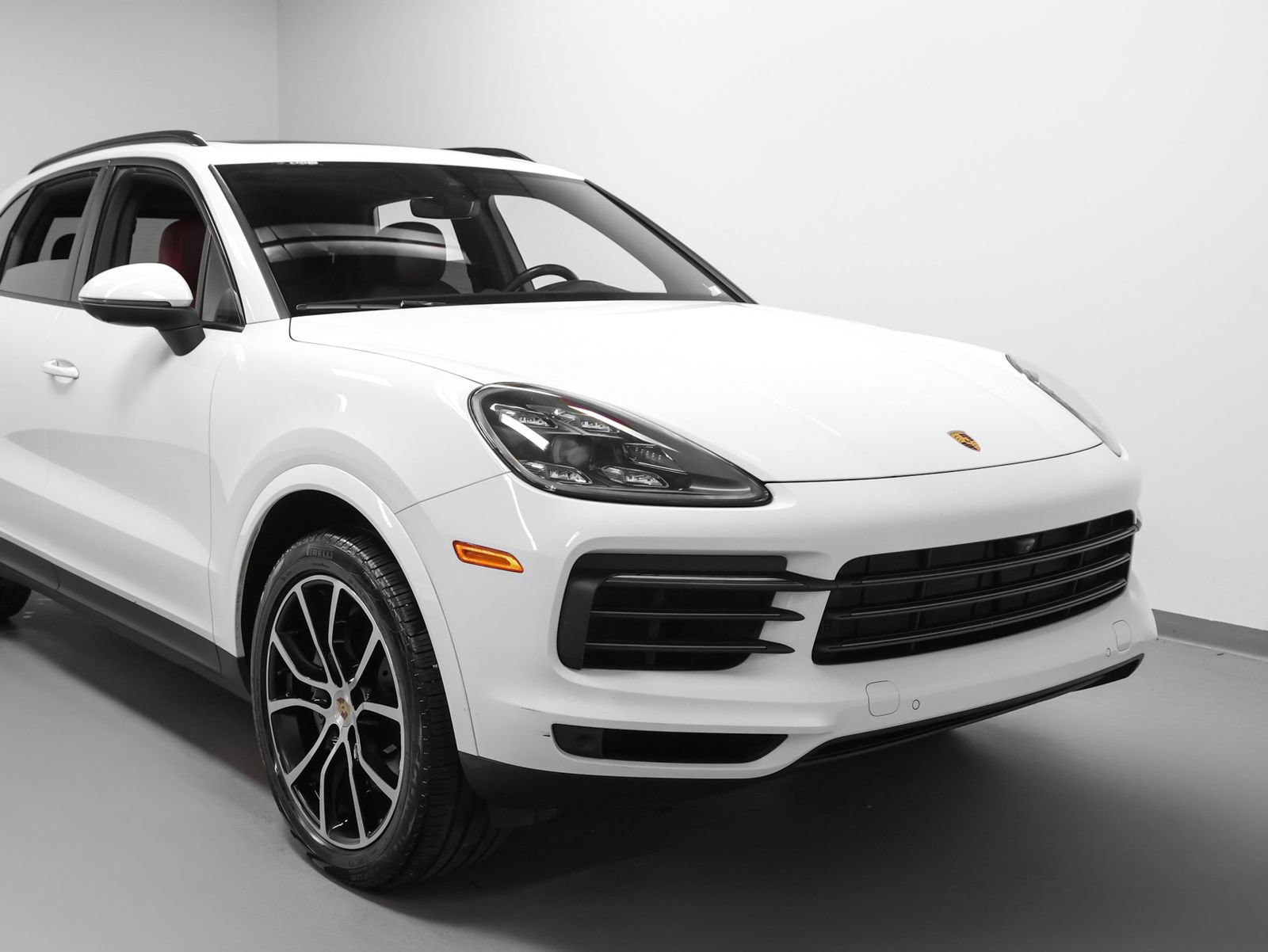 Used 2023 Porsche Cayenne S Platinum image 9