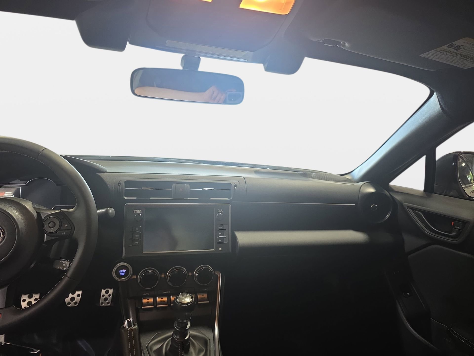 Used 2024 Toyota GR86 Premium image 9