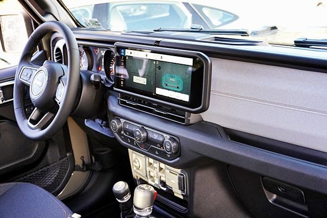 New 2026 Jeep Wrangler Unlimited Sport S image 13
