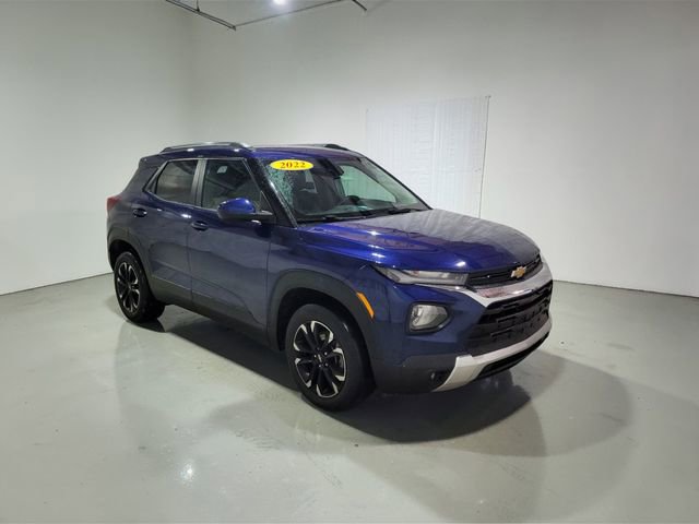 Used 2022 Chevrolet TrailBlazer LT image 2