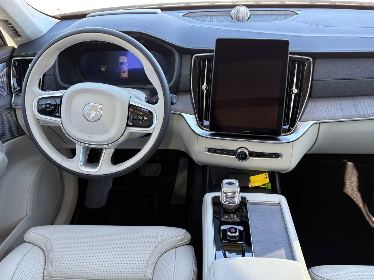 New 2026 Volvo XC90 B6 Ultra w/ Lounge Package image 12