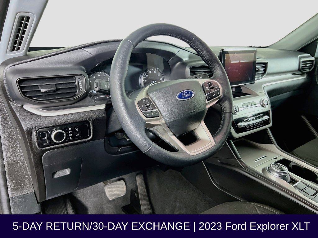 Certified 2023 Ford Explorer XLT AWD/4WD image 11