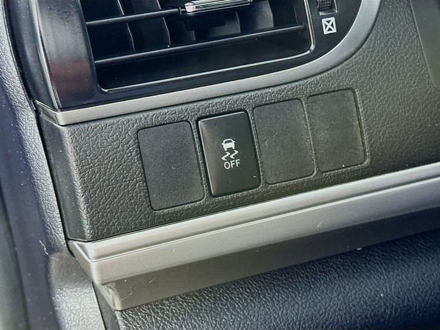 Used 2012 Toyota Camry SE FWD image 20